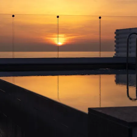 Premier 105 1 Bed Apartment *