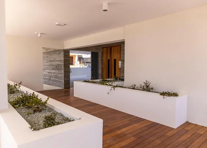 Premier 105 1 Bed Lejlighed *